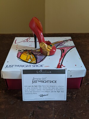 Just the Right Shoe ''2009 JTRS Voluminous'' #J100522 by Raine Willits Design
