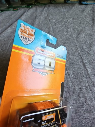 2013 Matchbox 60Th Anniversary GARBAGE TRUCK Black GREAT CARD - Picture 5 of 5