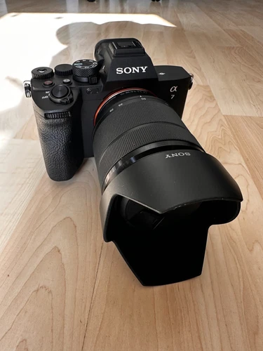Sony Alpha 7 IV (ILCE-7M4) Vollformatkamera - wie neu