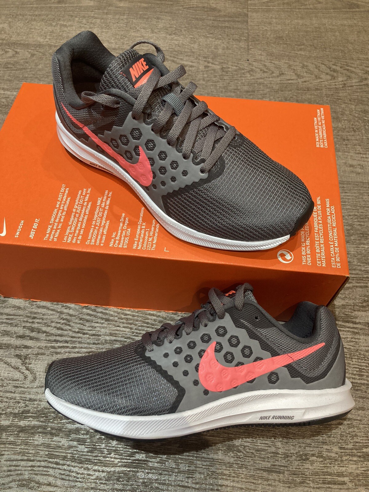 NIKE Downshifter 7 Trainers Grey Gym 