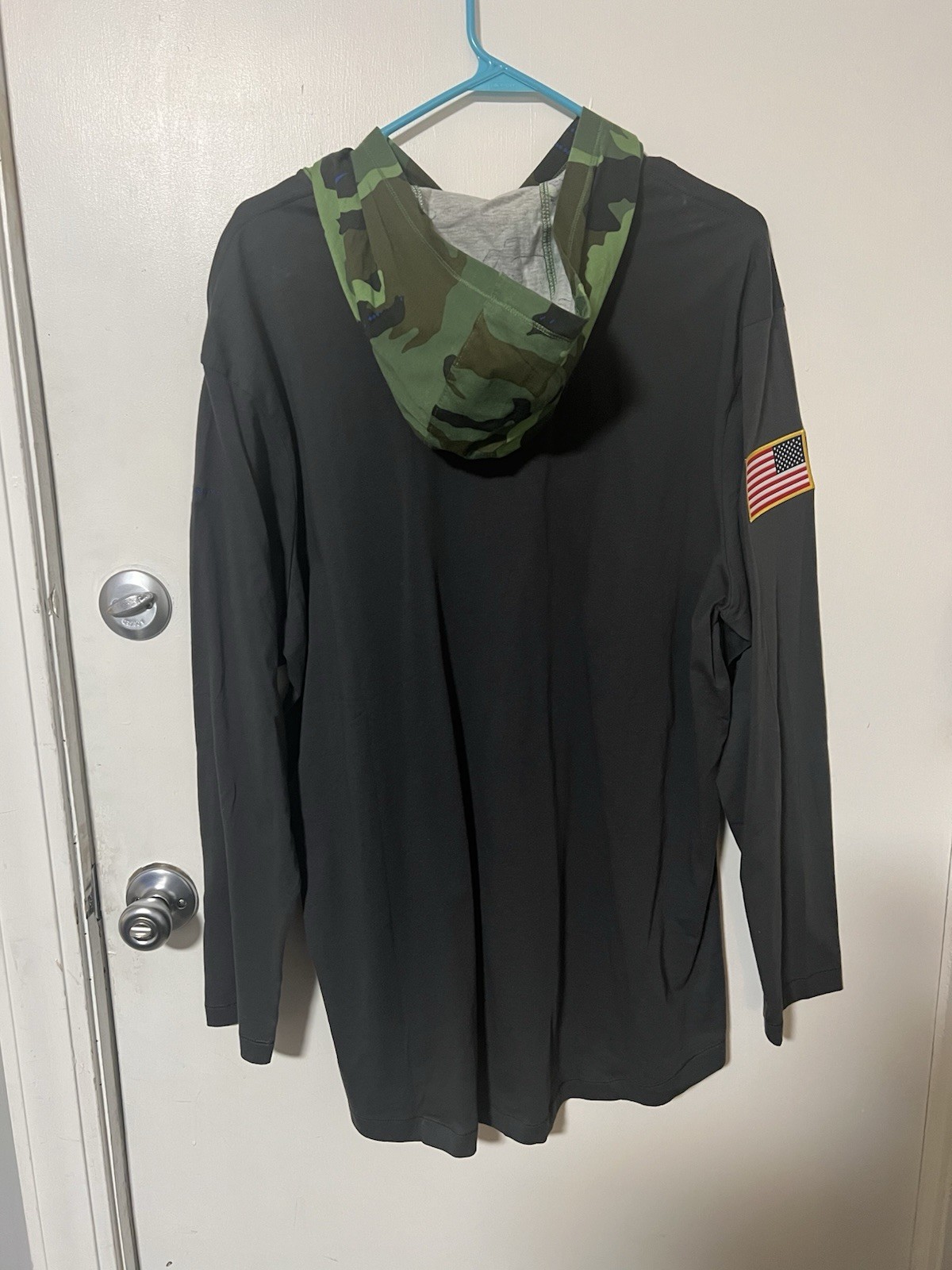 Nike Duke Blue Devils Military Long Sleeve Hooded Light Weight Shirt XL