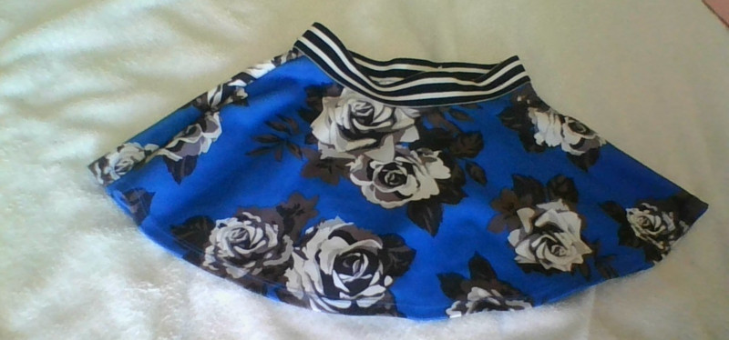 Pretty Bright Blue Floral JUSTICE Mini Skirt Girls 6 Elastic Waist Attach Shorts