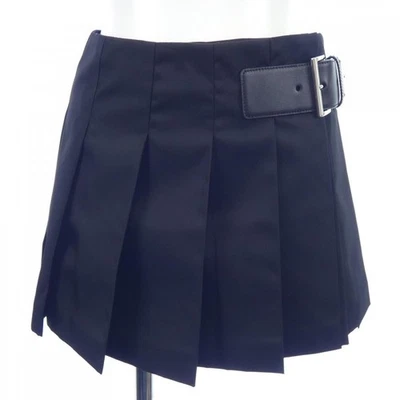 Authentischer PRADA PRADA Dreieck Logo Rock 21H922 S222 1WQ8 #230-000-328-8909 - Bild 1 von 4