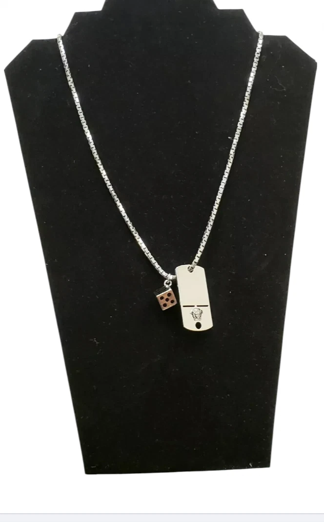 Collana catena in metallo tono argento Versace Look# 44 primavera 2011*