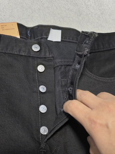 Jeans vintage LEVIS 501 34 X 32 regular fit gamba dritta nuovi con etichette | bottoni/NERO - Foto 4 di 8