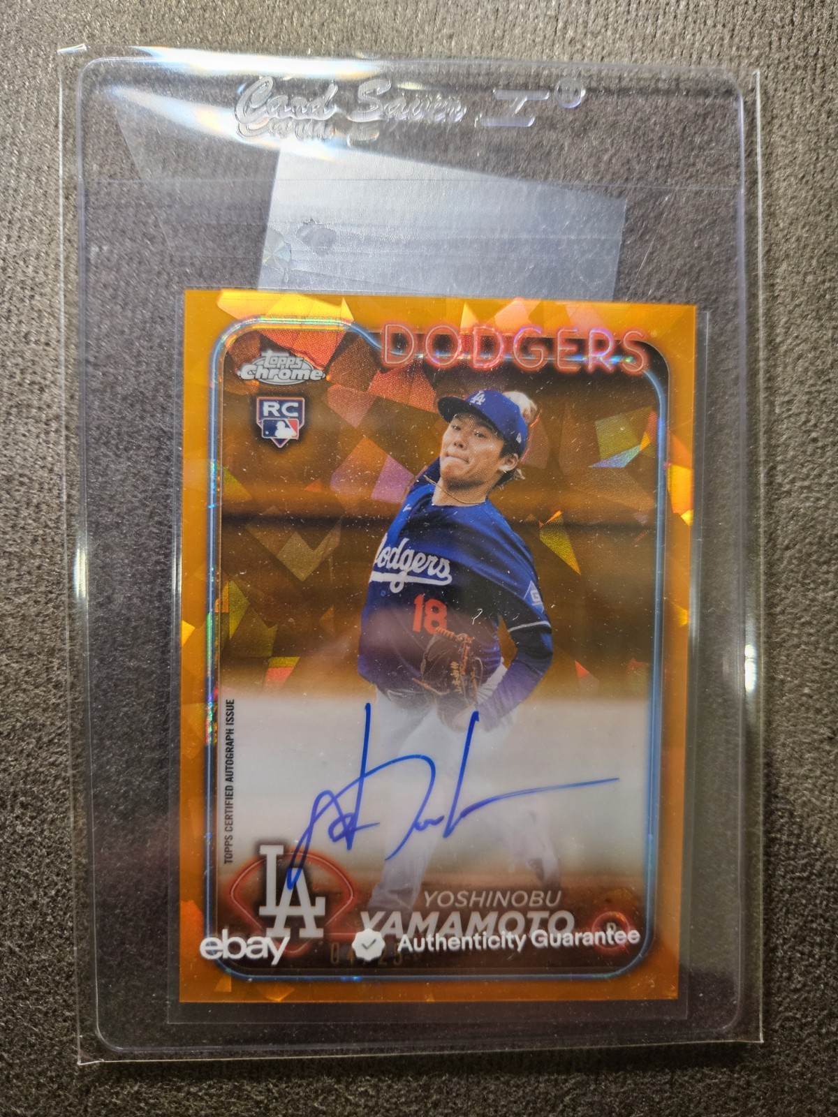 2024 Topps Chrome Sapphire Edition Autographs Yoshinobu Yamamoto Orange /25