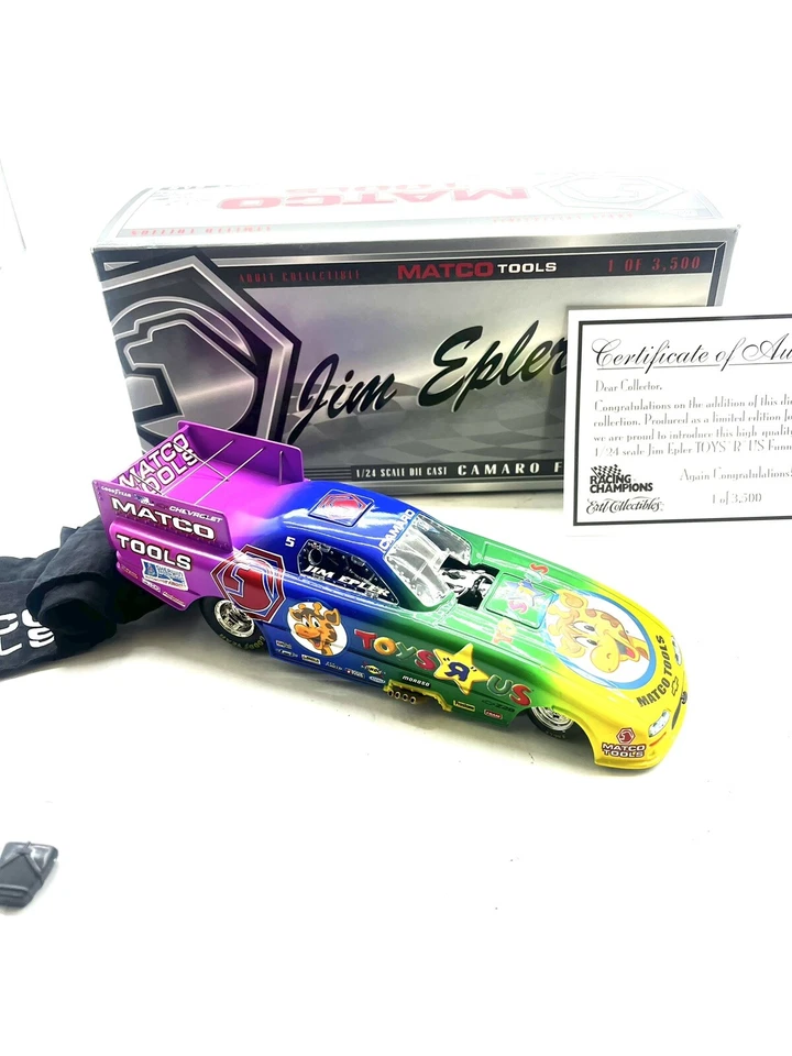 Jim Epler Toys R Us 2001 Camaro Funny Car Action 1:24 1 de 3.500 Foto 2 de 4