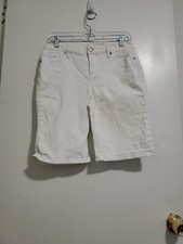 Gloria Vanderbilt All-Around Slimming Effect Women's White Shorts Size 4