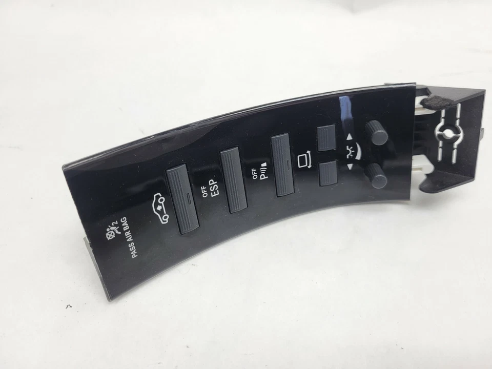 Mercedes Benz Cl63 AMG CL W216 2008-09 panel de control panel suspensión Foto 2 de 4