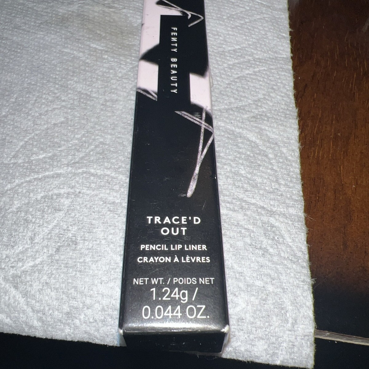 Fenty Beauty Trace'd Out Pencil Lip Liner Coal Blooded 09