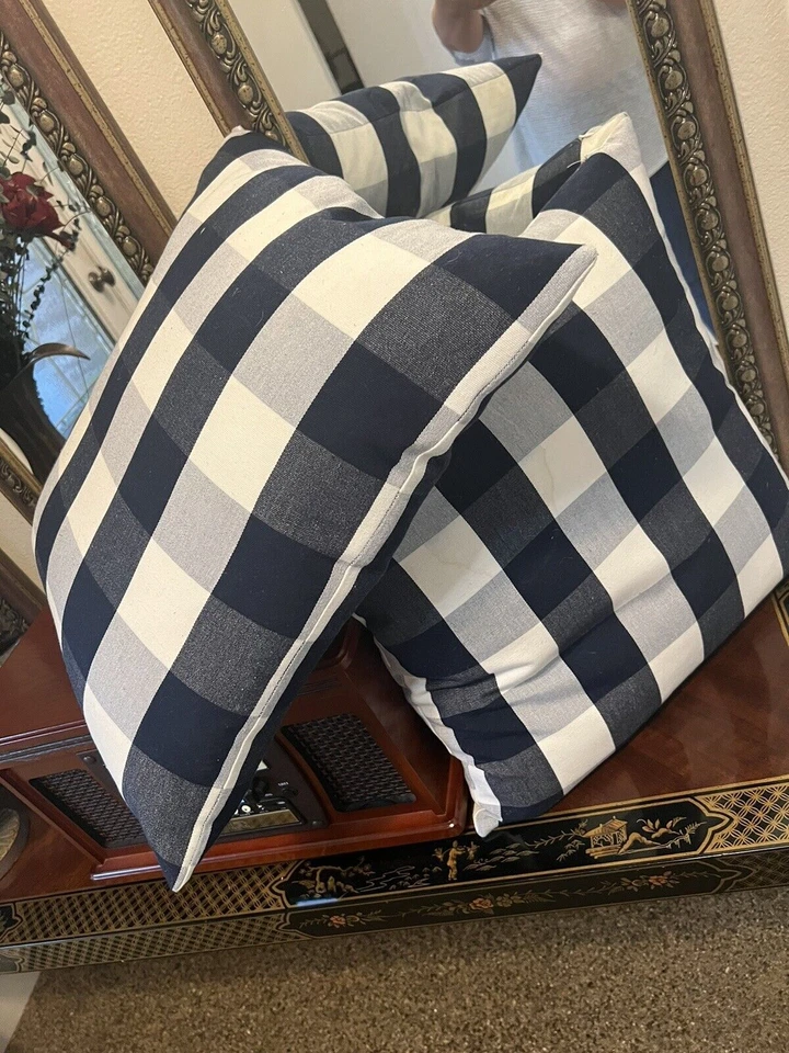 Juego de 2 almohadas a cuadros azul gris blanco 22x22" ~ cremallera hobby lobby Foto 2 de 4