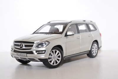 MERCEDES-BENZ GL-KLASSE X166 IRIDIUMSILVER 1:18 NOREV DEALER VERY RARE