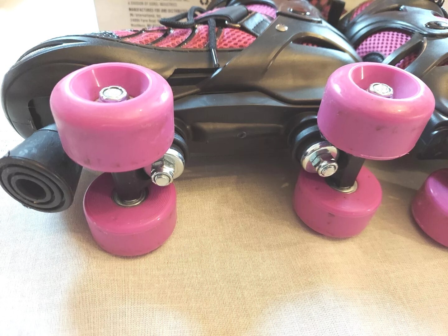 Schwinn Adj Switcher Skates Girl's Size 1-4 Pink & Black Roller / In-Line Skates