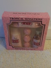 Tropical Sensations Rose 6 Pc Bath  Body Care Gift Set - NOS