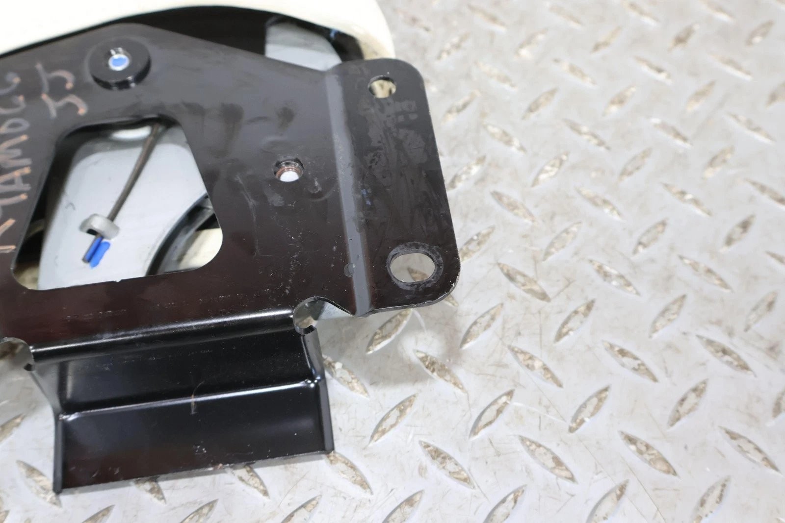 Aston Martin V8 Vantage 2009 Parking brake lever Cream