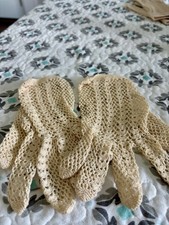 Vintage Crocheted Gloves Cotton French Pattern Made In Leban ON Ecru