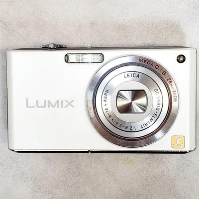 Panasonic LUMIX DMC-FX33 デジカメ　シルバー【4674】 Panasonic LUMIX DMC-FX33 Silver Compact Digital Camera Tested