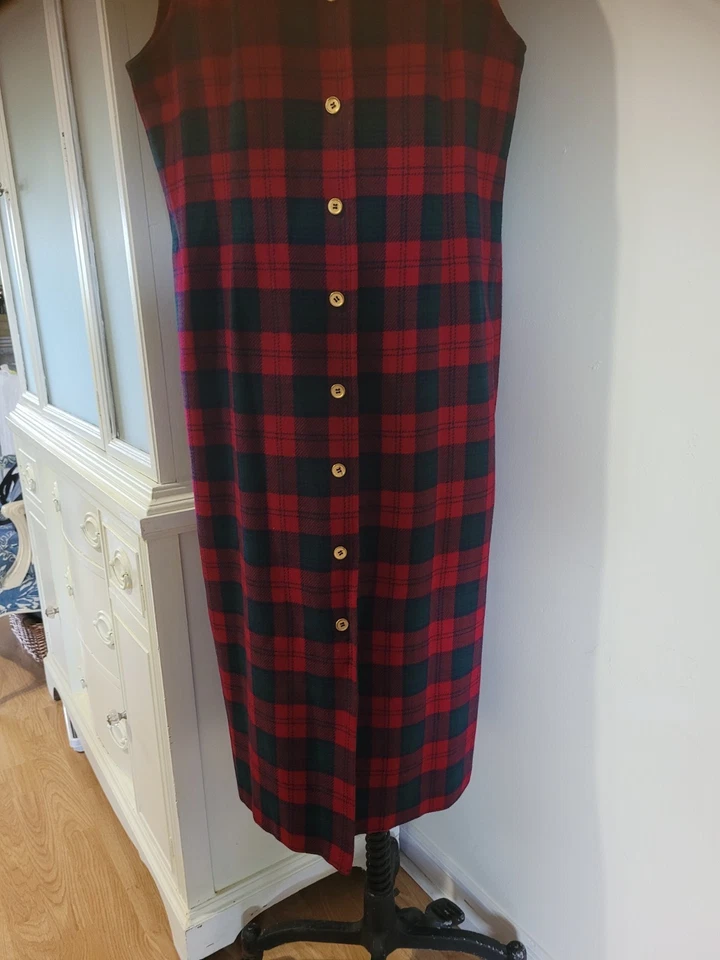 Pendleton New Wool Red Plaid Dress Size 16 Gold Buttons Sleeveless  - Image 4 of 4