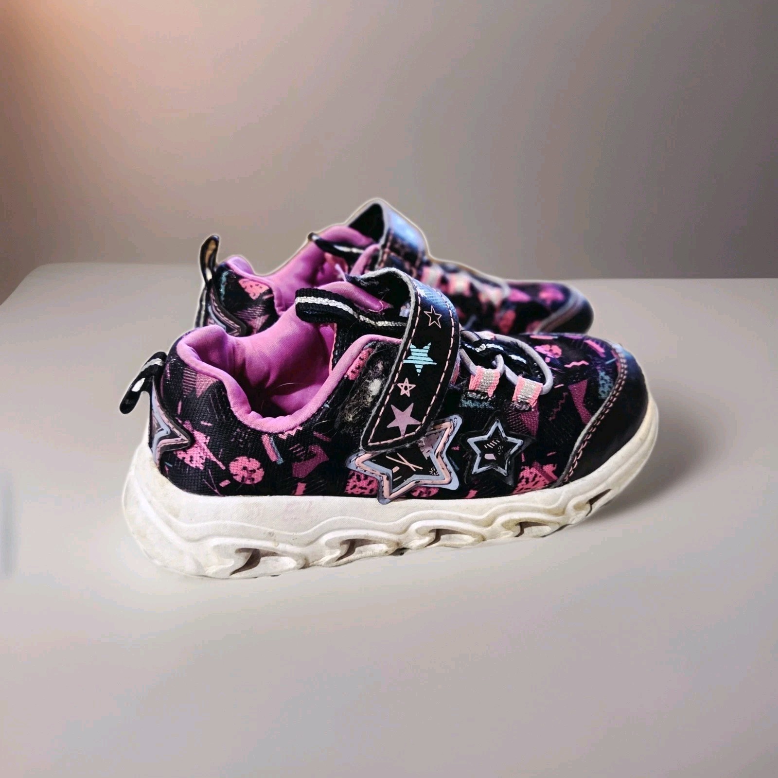 Black Pink Blue Stars Size 10