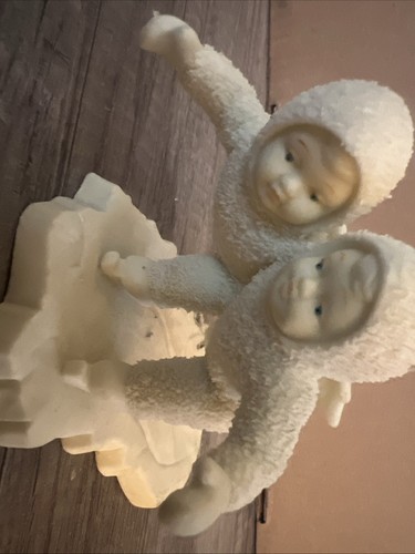 DEPT 56 Snowbabies Figure Skating WE MAKE A GREAT PAIR 68438~mint cond - Picture 2 of 5