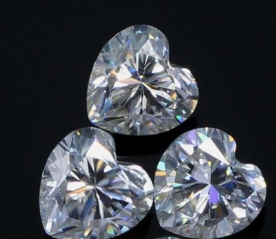 AGI Zertifiziertes Lab-Created Diamant Herz D Farbe 4 x 4 mm IF 3er Lot