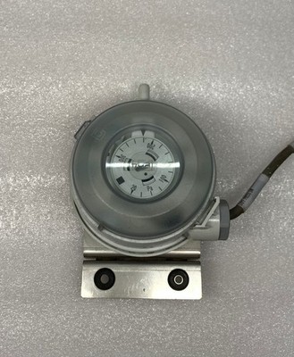 HUBA CONTROL Type 604 Pressure Switch 604.E010020 20-300 Pa FREE SHIPPING
