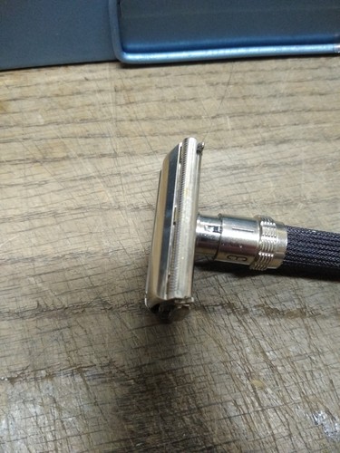Vtg Gillette 1969 Date Code O-1 TTO Adjustable Safety Razor Black Beauty Nice! - Picture 11 of 12