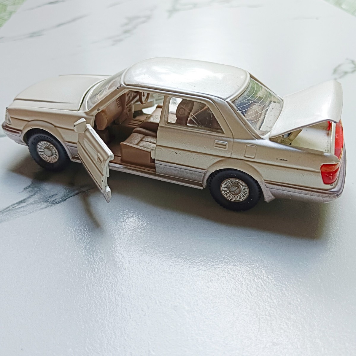Vintage Car Yonezawa 1989 Diapet Toyota Crown Royal Saloon Made in