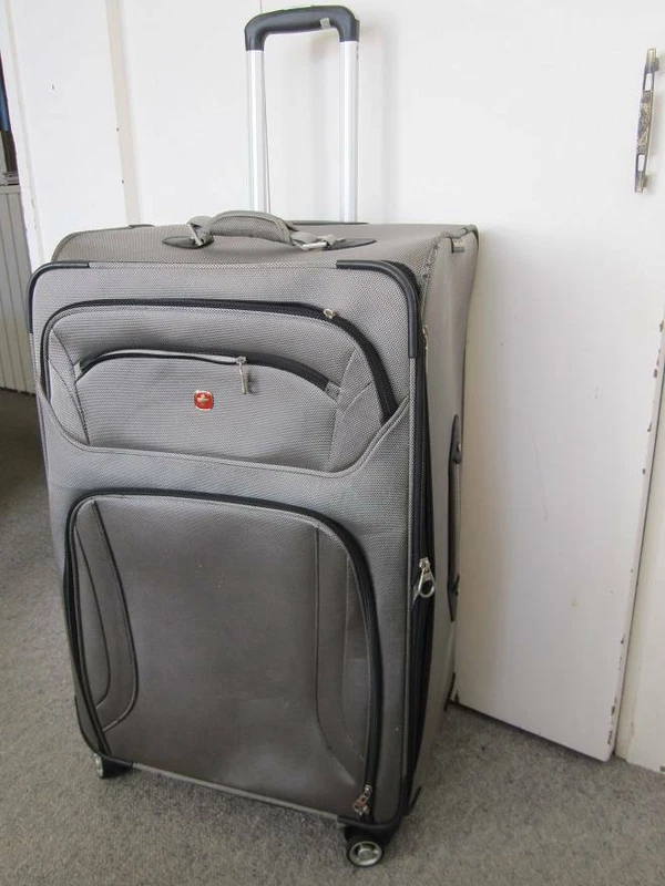 swiss gear luggage australia