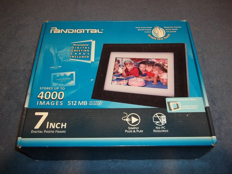 Pandigital 7inch Digital Photo Frame Stores Up To 4000 Images NEW IN BOX