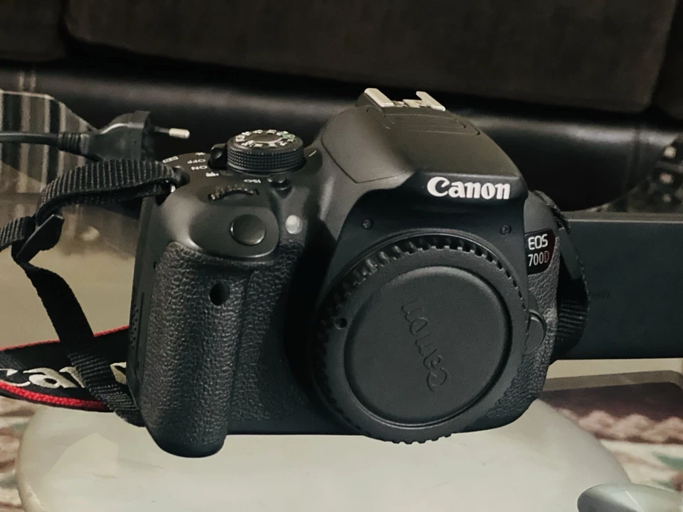 佳能 EOS 700D 带 3 镜头 18-55,85 毫米,70-300 毫米 — 第 2/4 张图片