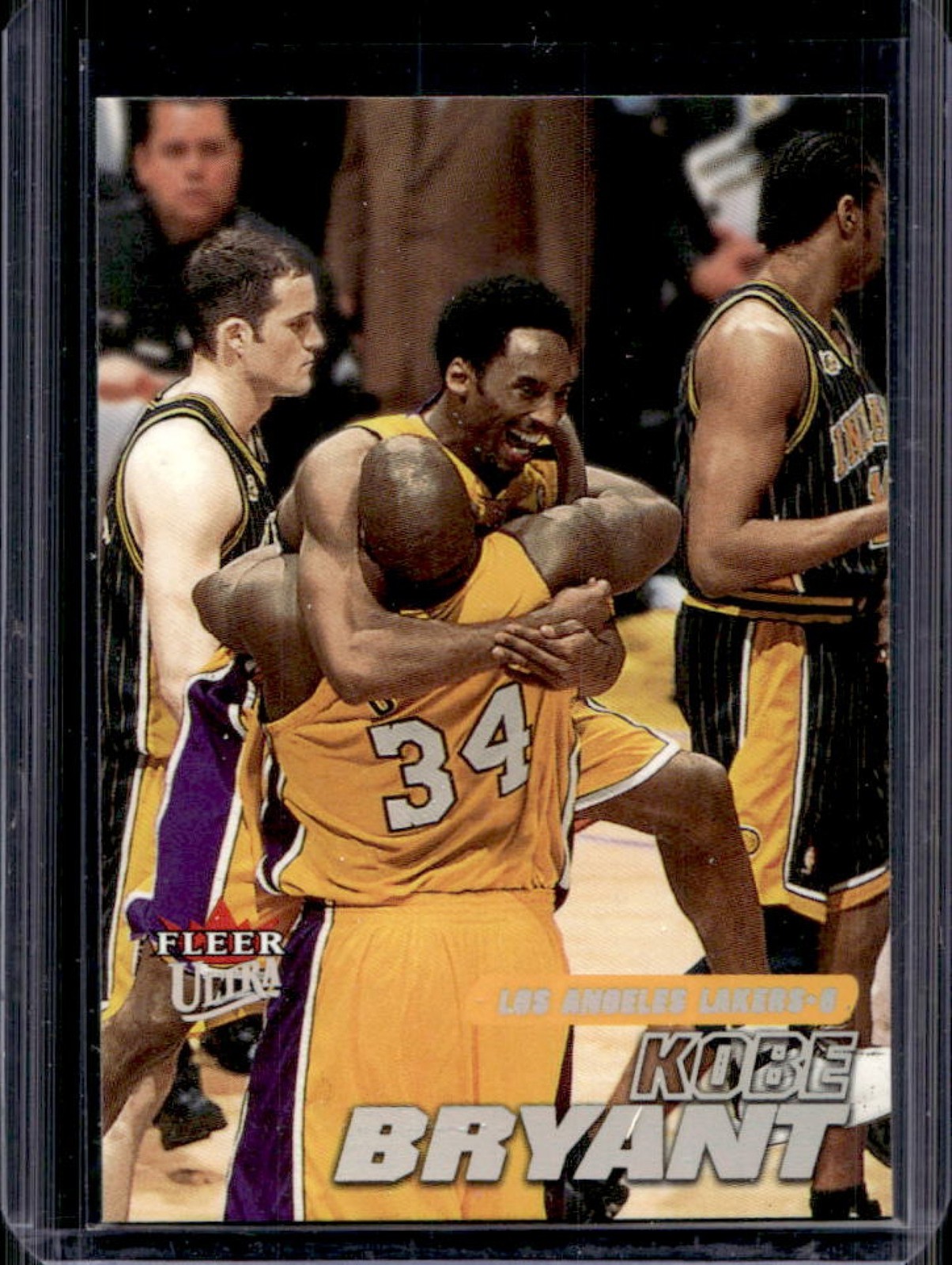 2000-01 Fleer Ultra Kobe Bryant #10 Lakers