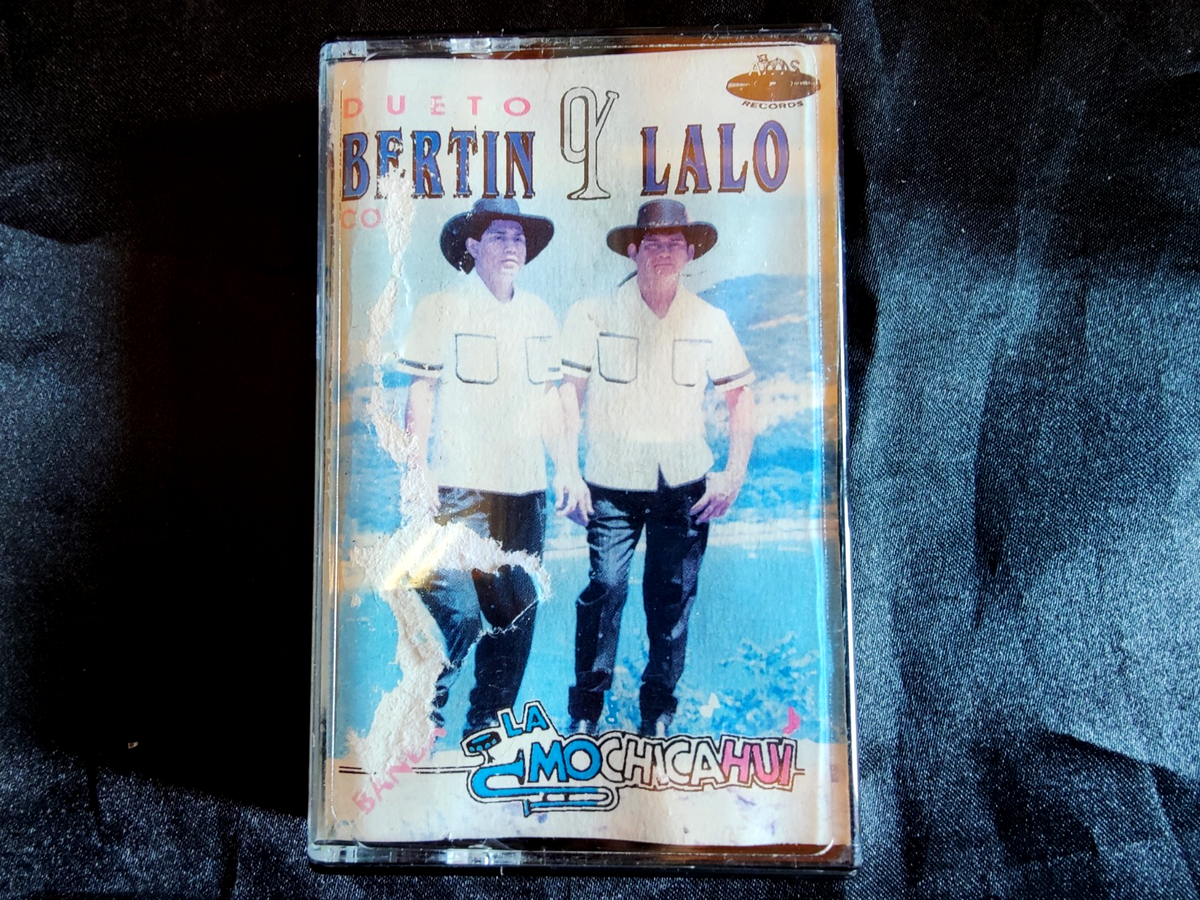 Bertin y Lalo Con Banda 