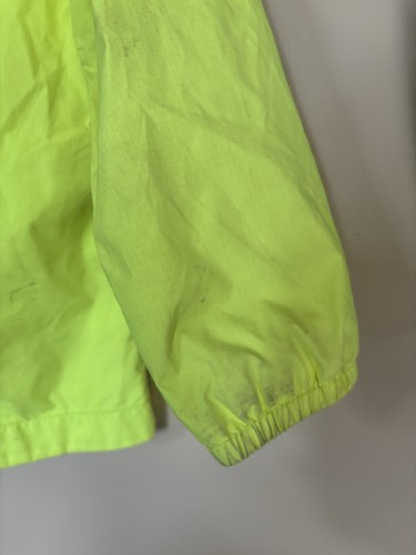 The North Face Boys Hyvent Rain Hooded Jacket XS Neon Green Size 6 CS/TP Stained - Picture 15 of 17