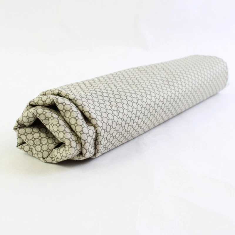 Tela de algodón acolchada ligera tejida de gallo rojo 44" de ancho x 1 yarda blanca de cabaña Foto 2 de 4