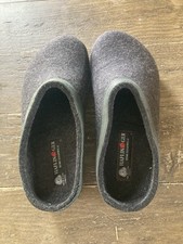 Haflinger Classic Grizzly Clog Slippers Size 5.5 Men 7.5 Women Color Gray New 