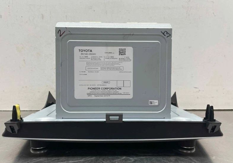 2016-2017 Toyota Camry радио дисплей экран ID P11224 - Изображение 2 из 3