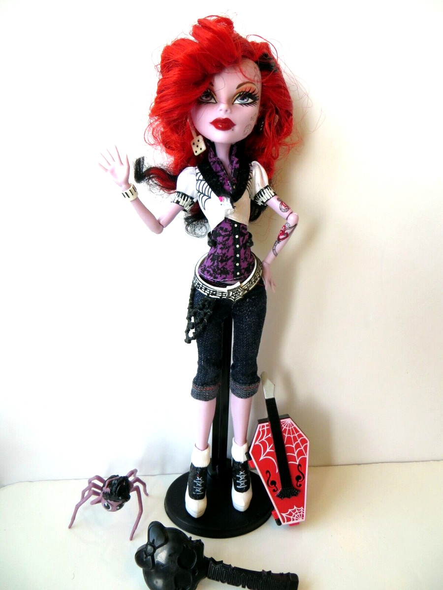 Monster High First Wave - Operetta Signature Doll.