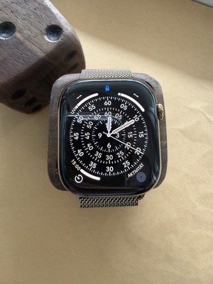 Apple Watch Series 11 GPS + Cellular, 46 mm Titan Gold   neuwertig