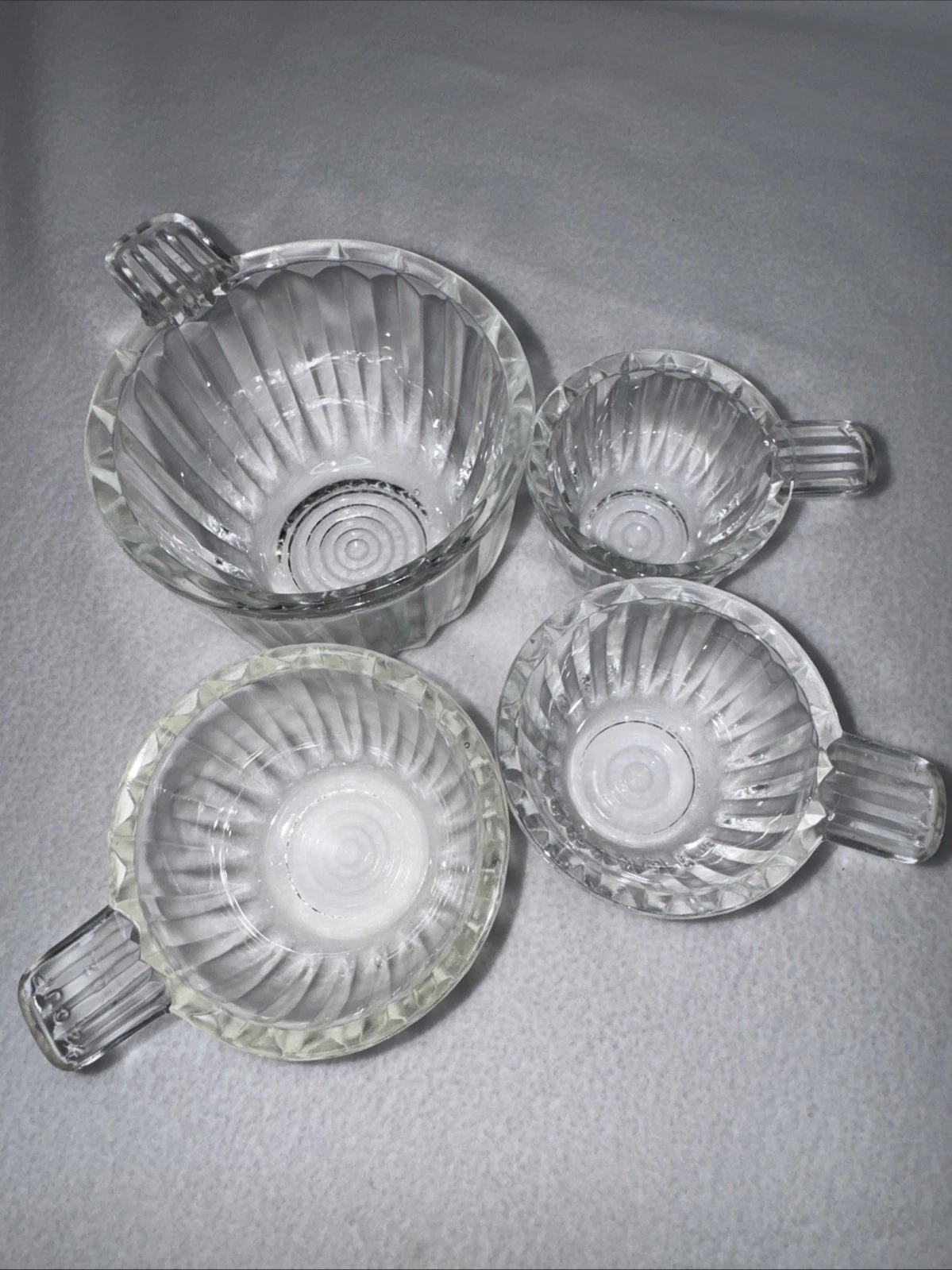 Set Of 4 Vintage Crystal Jeannette Measuring Cups Glass Ribbed
Opens in a new window or tab