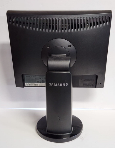 Samsung 17" SyncMaster 743BX 4:3 TFT LCD Monitor 1280x1024 With Power Cord - Picture 11 of 13
