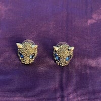STUNNING! Cat / Tiger / Leopard  Earrings /pierced/post