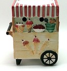 Yankee Candle Wax Warmer Ice Cream Cart Sweet Treats. Ice cream shop Tart Warmer