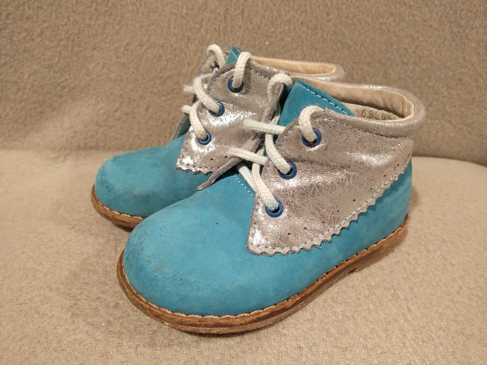 Kotofey Niñas Niños Pequeños Azul Plata Botas Zapatos Talla 21 EE. UU. 5,5 Foto 2 de 4