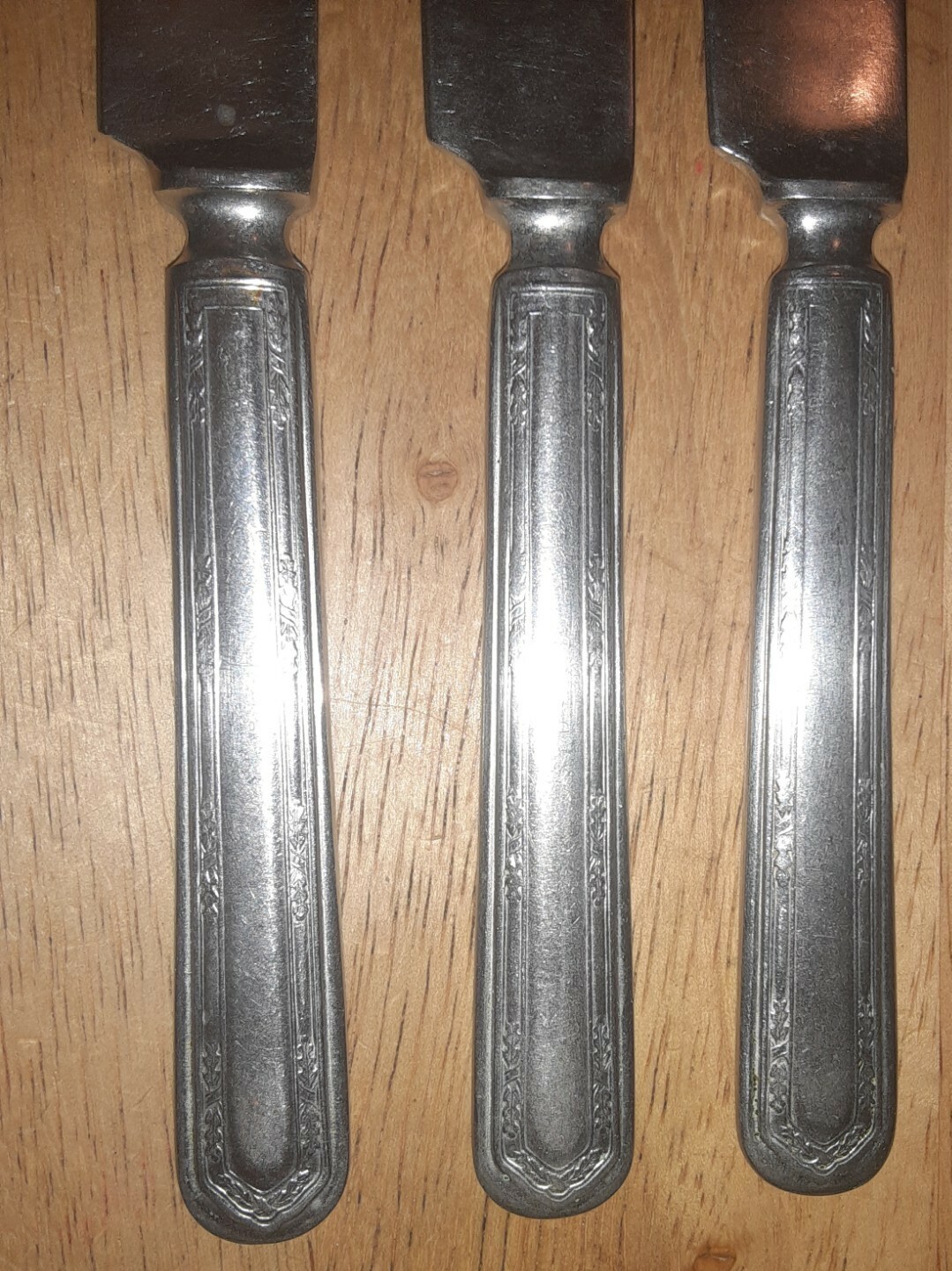 Picture 2 of 8