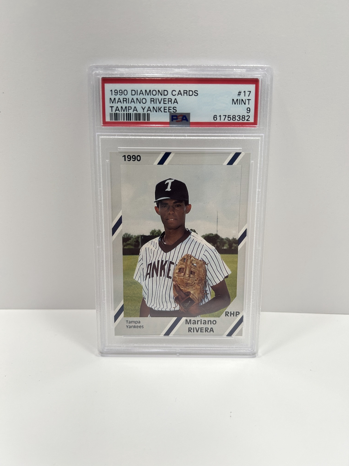 1990 Diamond Cards Tampa Yankees Mariano Rivera #17 PSA 9