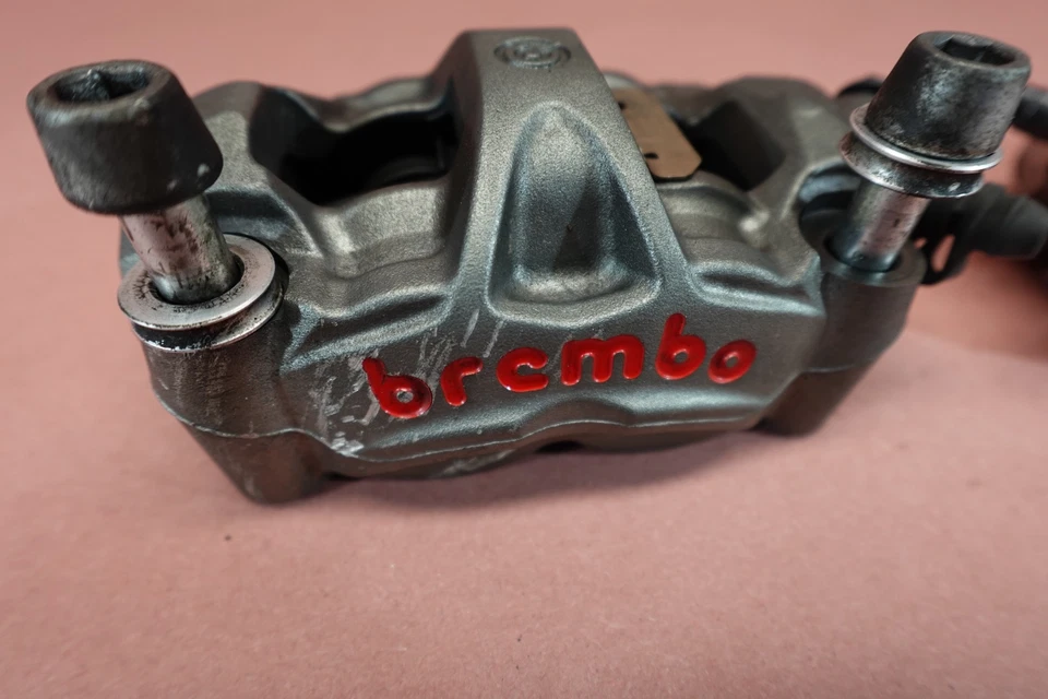Pinzas de freno delanteras Brembo Ducati Multistrada 1200 1200S 2010-2019 Foto 3 de 4