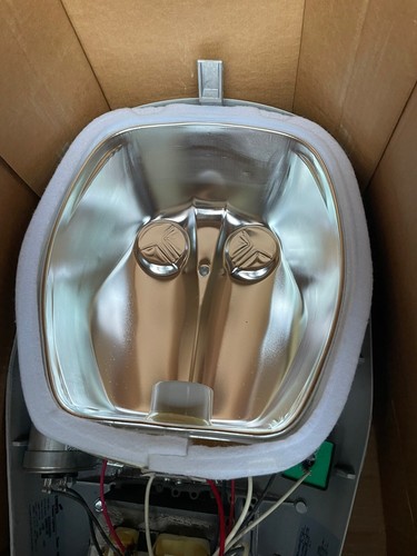 New Cooper OVZ 120v 250 watts S50 Outdoor Light Roadway Fixture Street Luminaire - Picture 6 of 10