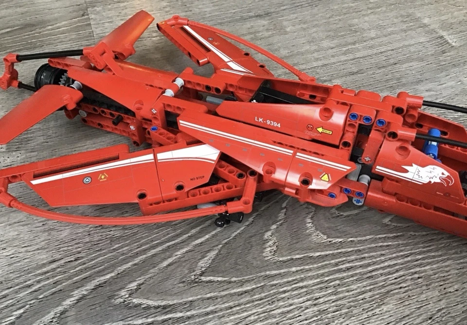 LEGO TECHNIC: Jet Plane (9394) Red Air Plane Airplane Fighter Jet - Image 3 of 4