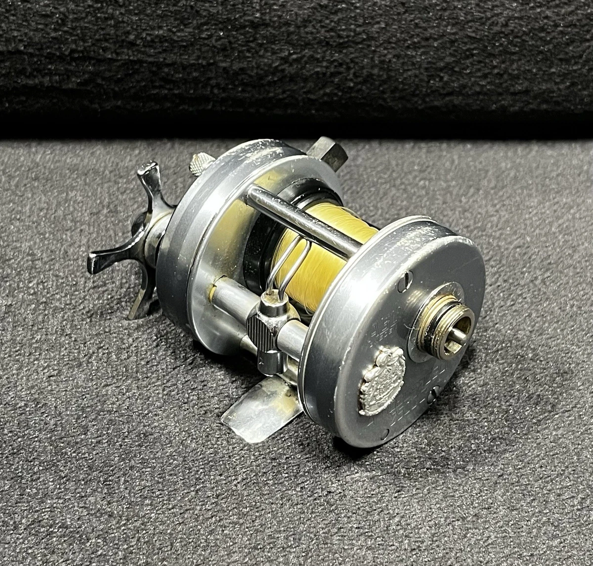 Vintage AbuGarcia Ambassadeur 2500CI リール 25+ Ambassadeur 2500 for sale | Updated Oct 2026